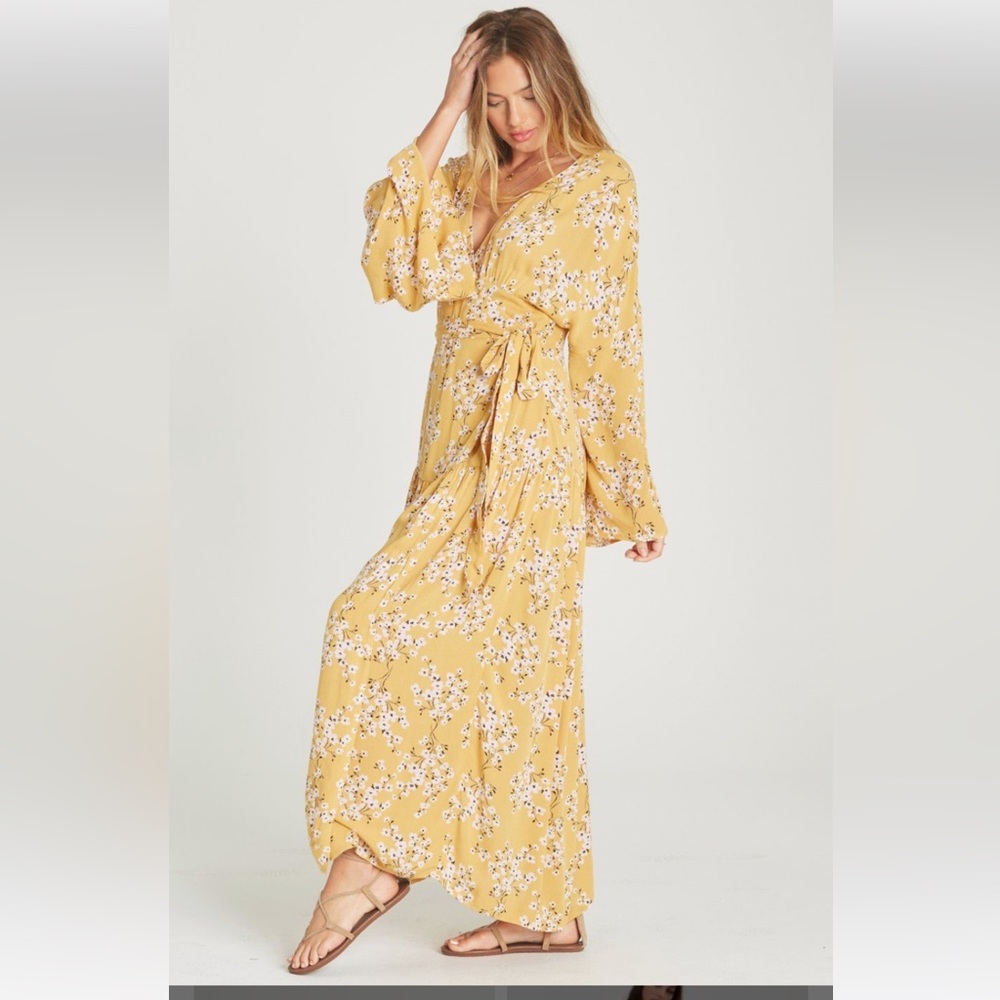 Billabong my favorite maxi dress. Super pretty wrap dress or coverup.